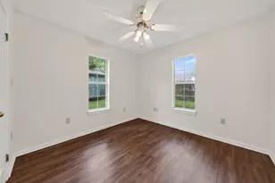 418 Texas St, Tomball, TX 77375 - Photo 37