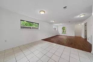 418 Texas St, Tomball, TX 77375 - Photo 27