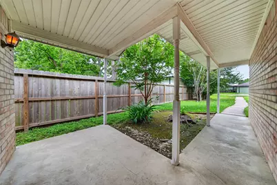 418 Texas Street, Tomball, TX 77375 - Photo 9