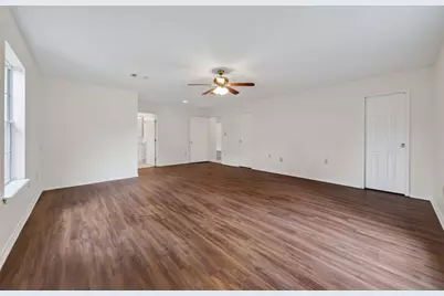 418 Texas Street, Tomball, TX 77375 - Photo 13