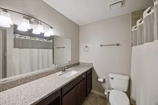 14452 Misty Meadow Ln, Houston, TX 77079 - Photo 15