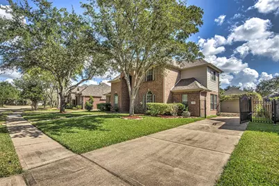 6219 Surfside Lane, Missouri City, TX 77459 - Photo 1