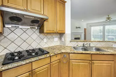 6219 Surfside Lane, Missouri City, TX 77459 - Photo 15