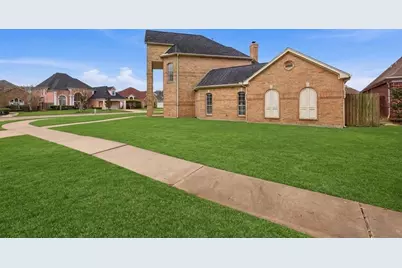 1711 Forestlake Drive, Sugar Land, TX 77479 - Photo 3