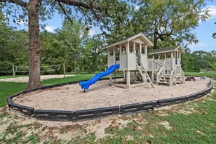 2408 Hollowbrook Ln, Conroe, TX 77384 - Photo 49