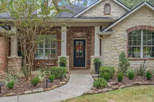 2408 Hollowbrook Ln, Conroe, TX 77384 - Photo 3