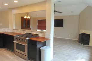 1809 Edinburg Ave, League City, TX 77573 - Photo 7