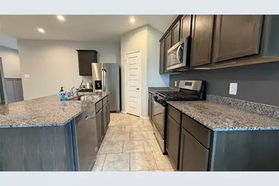 7518 Cynomys Court, Rosharon, TX 77583 - Photo 9