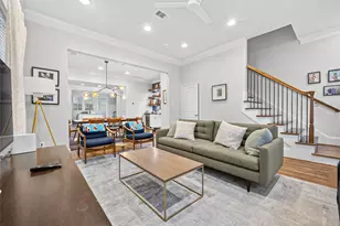 830 W 17th St, Houston, TX 77008 - Photo 5