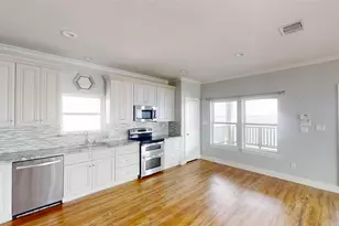 13130 Gulf Beach Dr, Freeport, TX 77541 - Photo 11