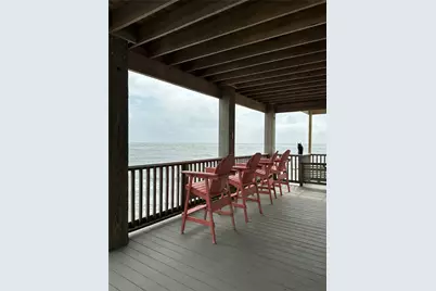 13130 Gulf Beach Drive, Freeport, TX 77541 - Photo 5