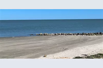 13130 Gulf Beach Drive, Freeport, TX 77541 - Photo 7