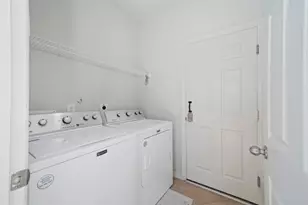 5619 Honey Brook Ct, Sugar Land, TX 77479 - Photo 13