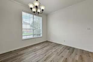 73 E Montfair Blvd, The Woodlands, TX 77382 - Photo 3