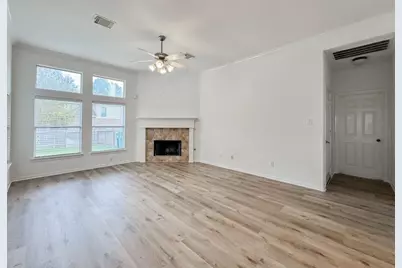 73 E Montfair Boulevard, The Woodlands, TX 77382 - Photo 17