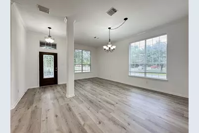 73 E Montfair Boulevard, The Woodlands, TX 77382 - Photo 1