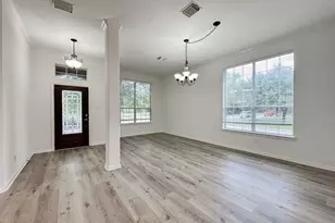 73 E Montfair Blvd, The Woodlands, TX 77382 - Photo 1