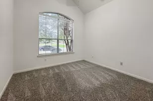 73 E Montfair Blvd, The Woodlands, TX 77382 - Photo 5