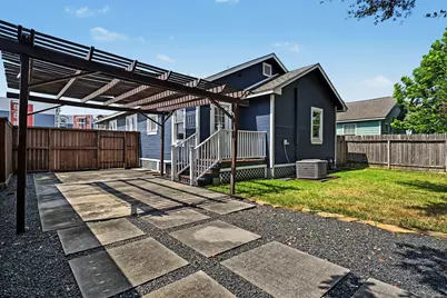 1721 Airline Drive, Houston, TX 77009 - Photo 29