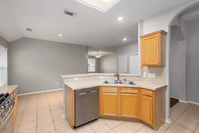 18126 Stone Trail Manor Drive, Humble, TX 77346 - Photo 7