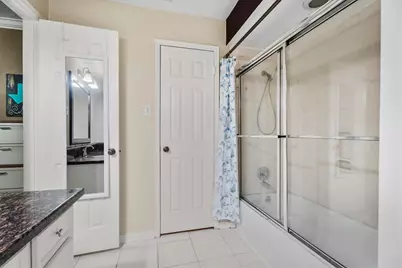 11918 Stillwater Drive, Houston, TX 77070 - Photo 19