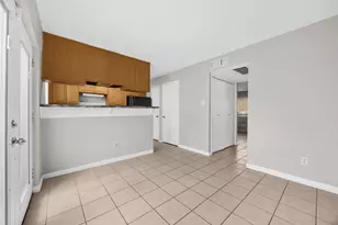 2100 Wilcrest Dr, Houston, TX 77042 - Photo 7