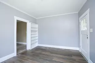 1321 Beverly St, Houston, TX 77008 - Photo 9
