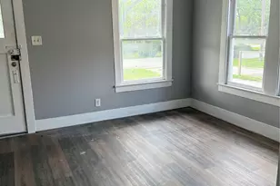 1321 Beverly St, Houston, TX 77008 - Photo 3