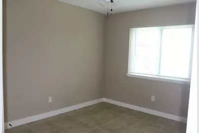 4920 Deerwood Circle, Baytown, TX 77521 - Photo 13