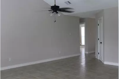 4920 Deerwood Circle, Baytown, TX 77521 - Photo 3