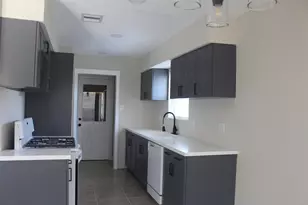 4920 Deerwood Cir, Baytown, TX 77521 - Photo 5