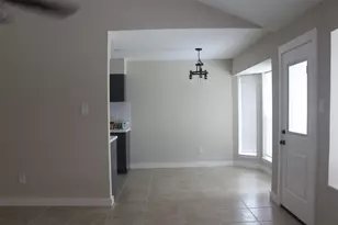 4920 Deerwood Cir, Baytown, TX 77521 - Photo 7