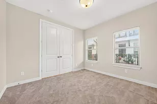 3231 Maxroy St, Houston, TX 77008 - Photo 23