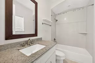 3231 Maxroy St, Houston, TX 77008 - Photo 21
