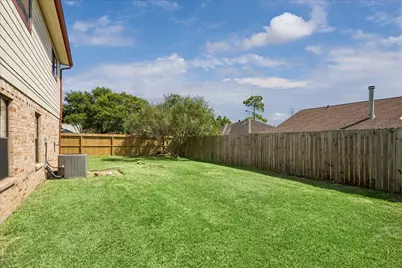15714 Pipers View Drive, Houston, TX 77598 - Photo 29