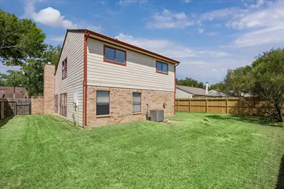 15714 Pipers View Drive, Houston, TX 77598 - Photo 5