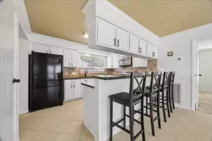 15714 Pipers View Dr, Houston, TX 77598 - Photo 11