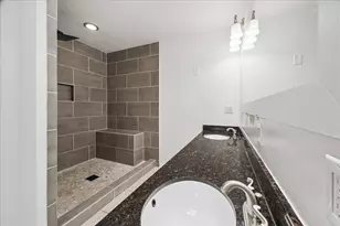 15714 Pipers View Dr, Houston, TX 77598 - Photo 19