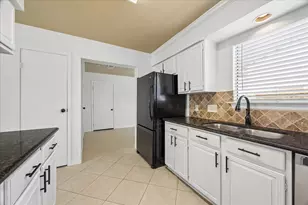15714 Pipers View Dr, Houston, TX 77598 - Photo 13
