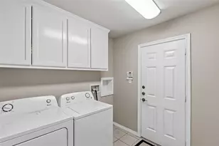 401 Sapphire Dr, College Station, TX 77845 - Photo 27
