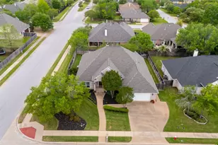 401 Sapphire Dr, College Station, TX 77845 - Photo 31