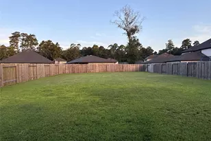 14226 Lake Lodge Dr, Conroe, TX 77384 - Photo 23