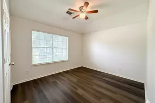4123 Applecreek Bend Dr, Stafford, TX 77477 - Photo 9