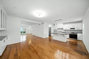 6468 Burgoyne Rd, Houston, TX 77057 - Photo 7