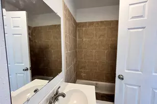 5104 39th St, Dickinson, TX 77539 - Photo 3