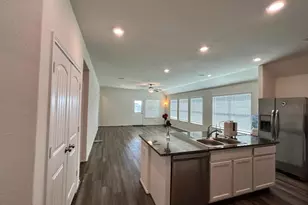 765 Camden Valley Ln, La Marque, TX 77568 - Photo 7