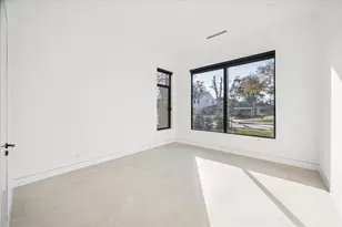 1730 Bayram Dr, Houston, TX 77055 - Photo 5