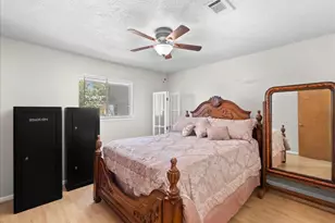 12615 Old River Dr, Mont Belvieu, TX 77523 - Photo 19
