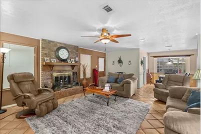 12615 Old River Drive, Mont Belvieu, TX 77523 - Photo 5