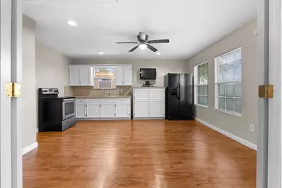 12615 Old River Drive, Mont Belvieu, TX 77523 - Photo 33
